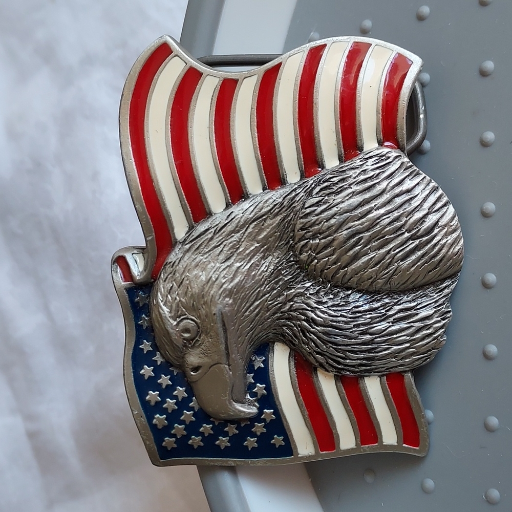 Vtg. Silver Eagle Head Belt Buckle w Wavy American Flag Enamel